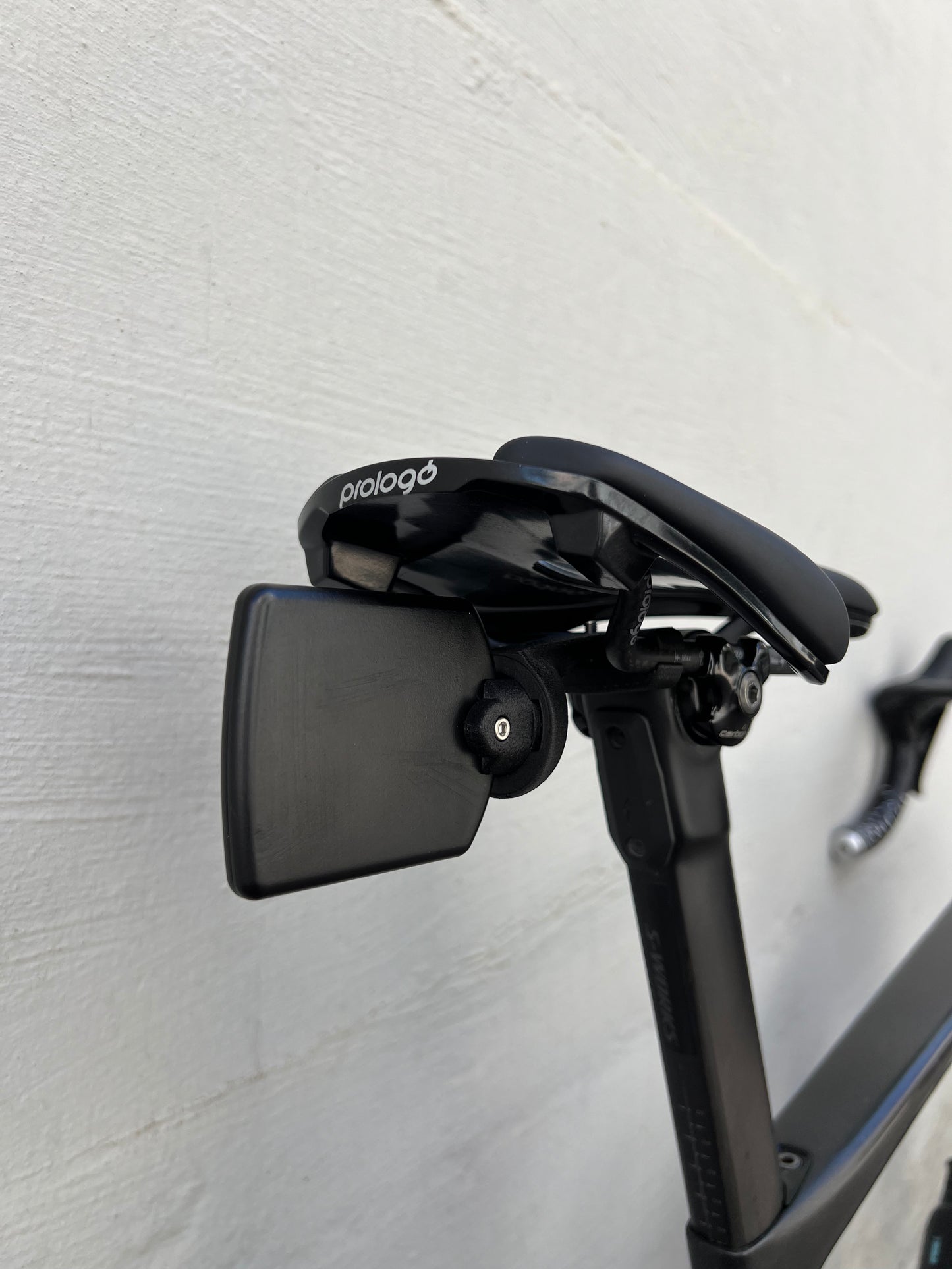 Combo supporto radar Garmin Varia + adattatore Onechip
