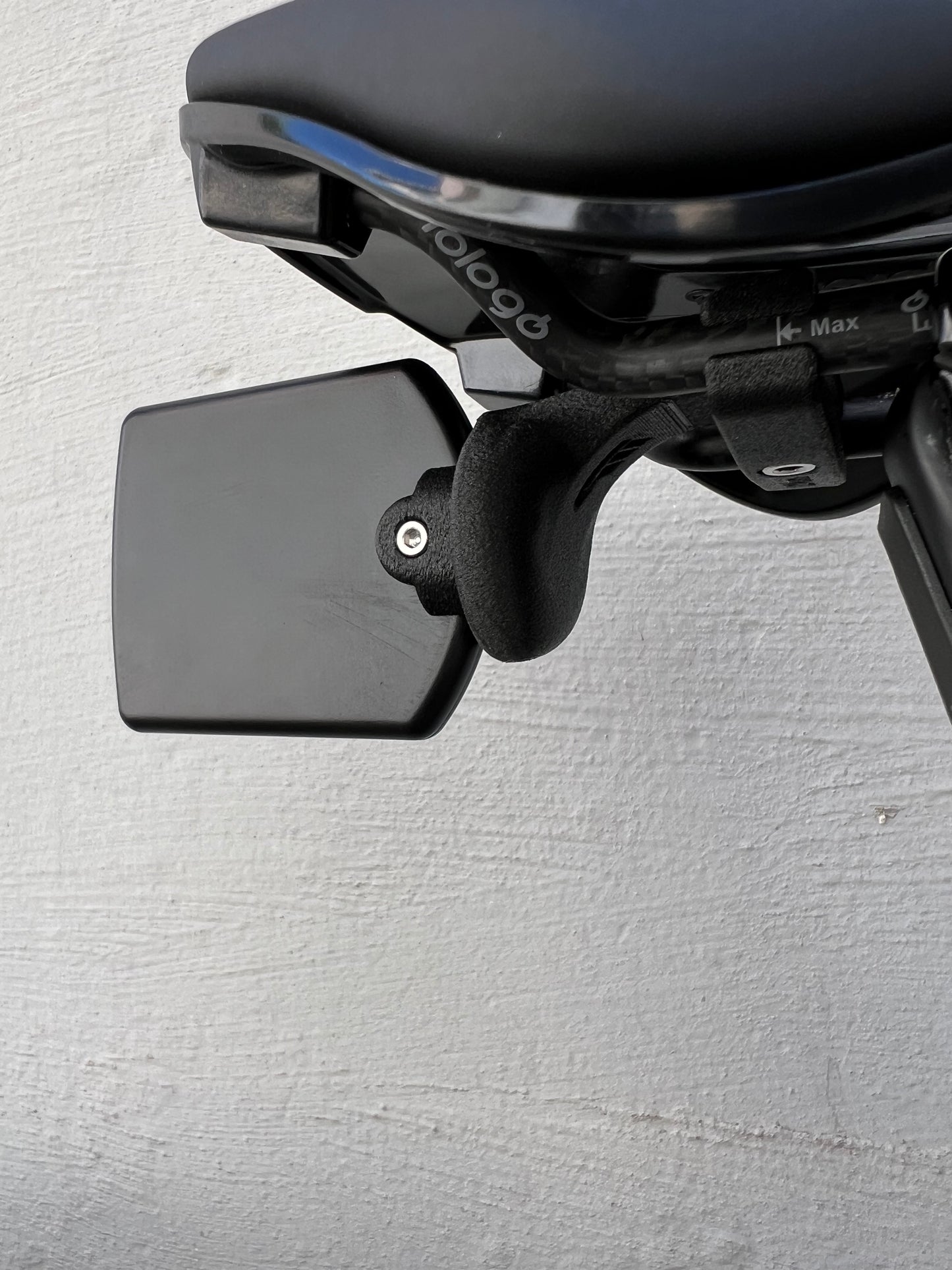 Combo supporto radar Garmin Varia + adattatore Onechip