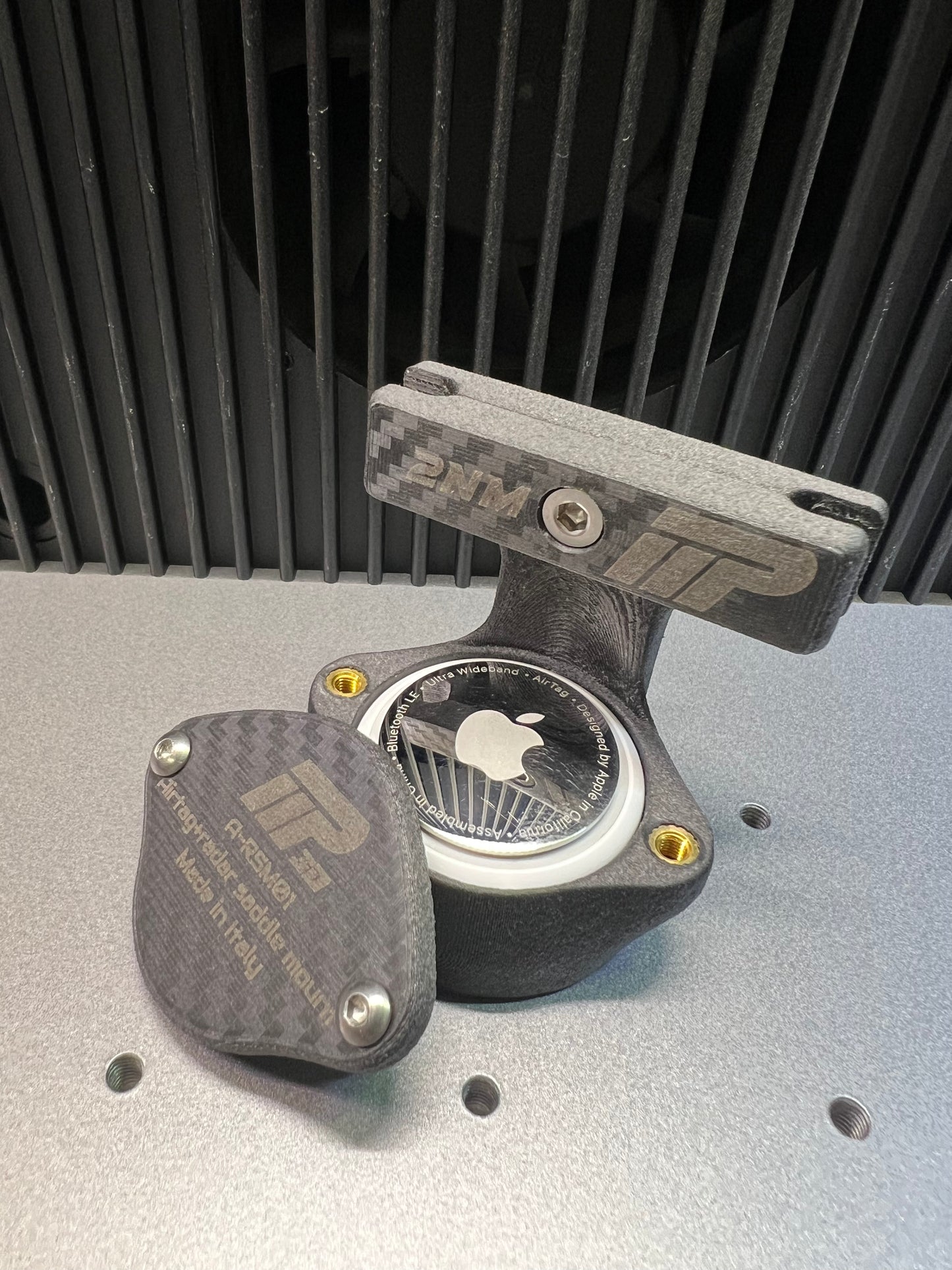 Supporto Garmin Varia + AirTag